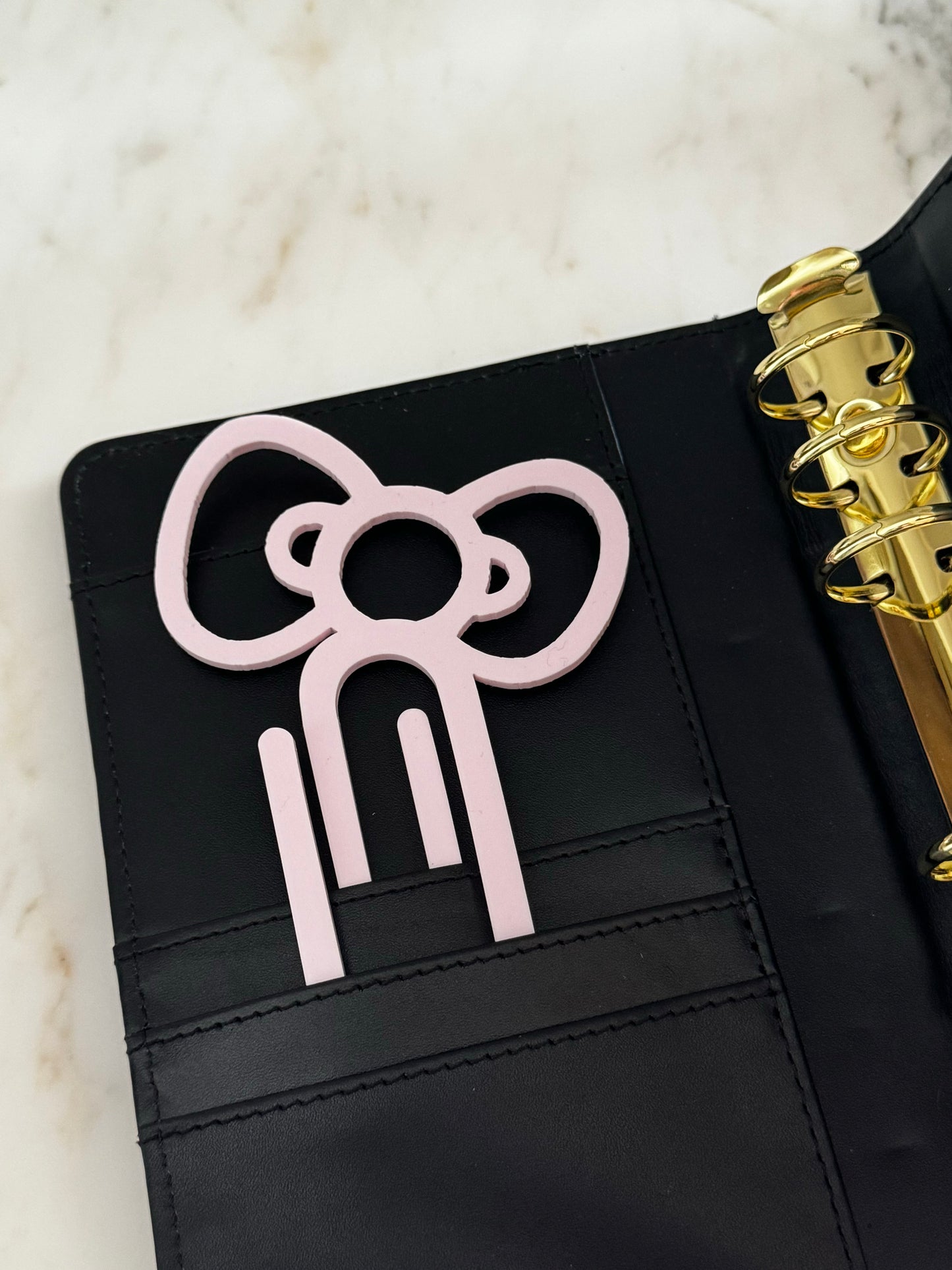 Hello kitty binder clip acrylic