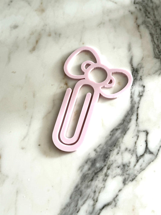 Hello kitty binder clip acrylic