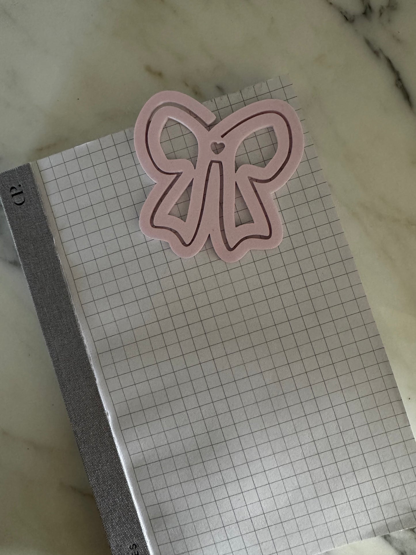 bow clip acrylic