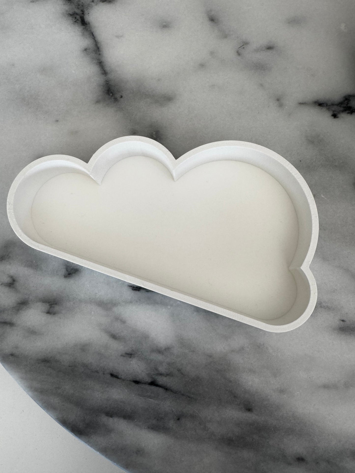 CLOUD TRAY