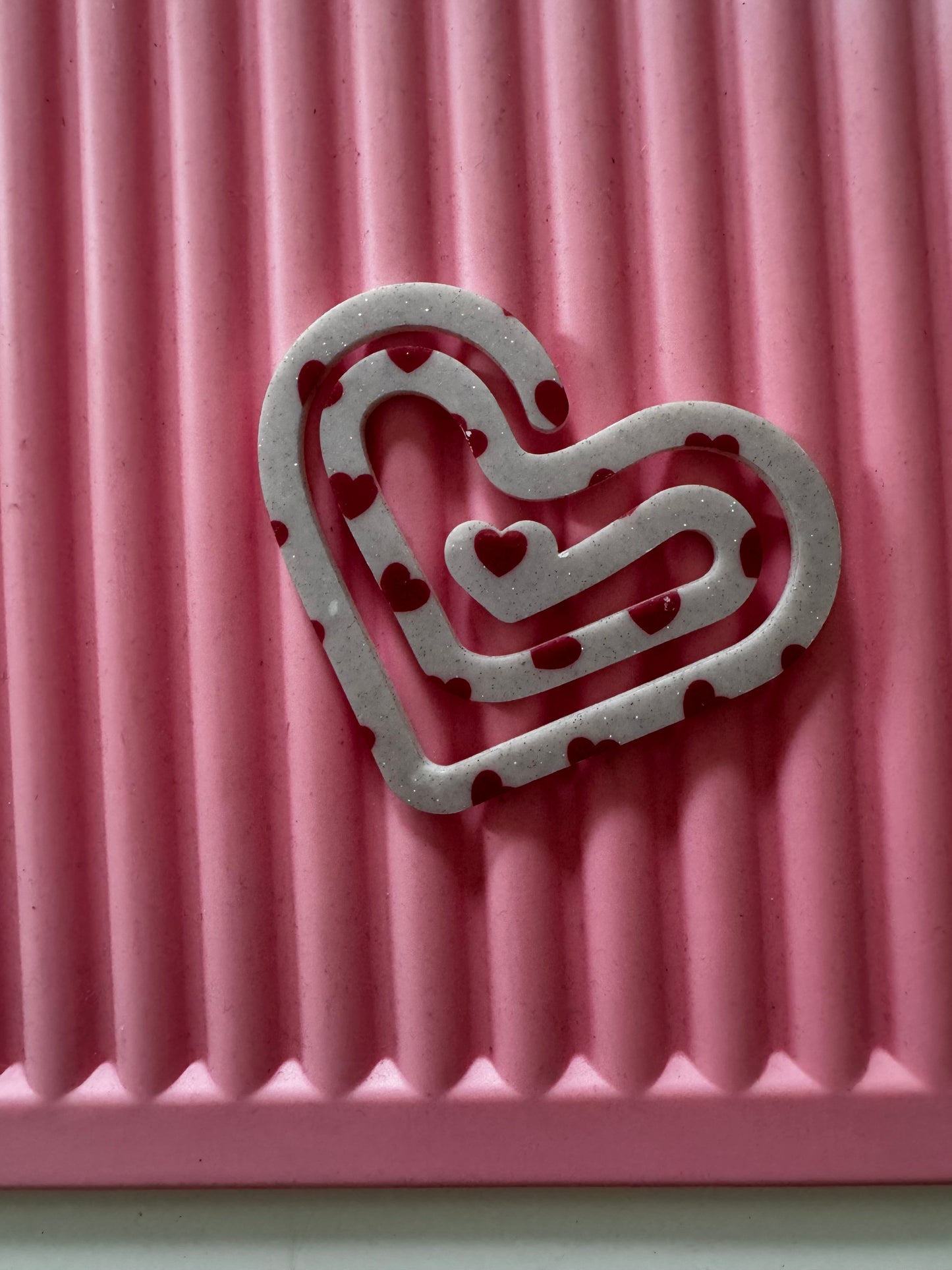 Glitter heart jumbo heart paperclip