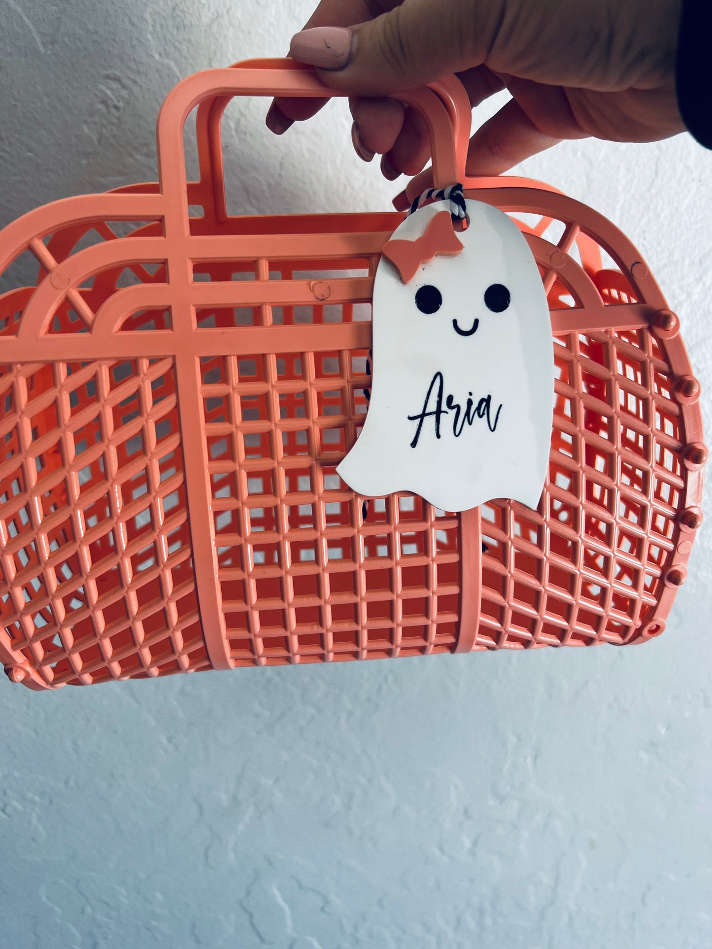Ghost Tag w/ Bow
