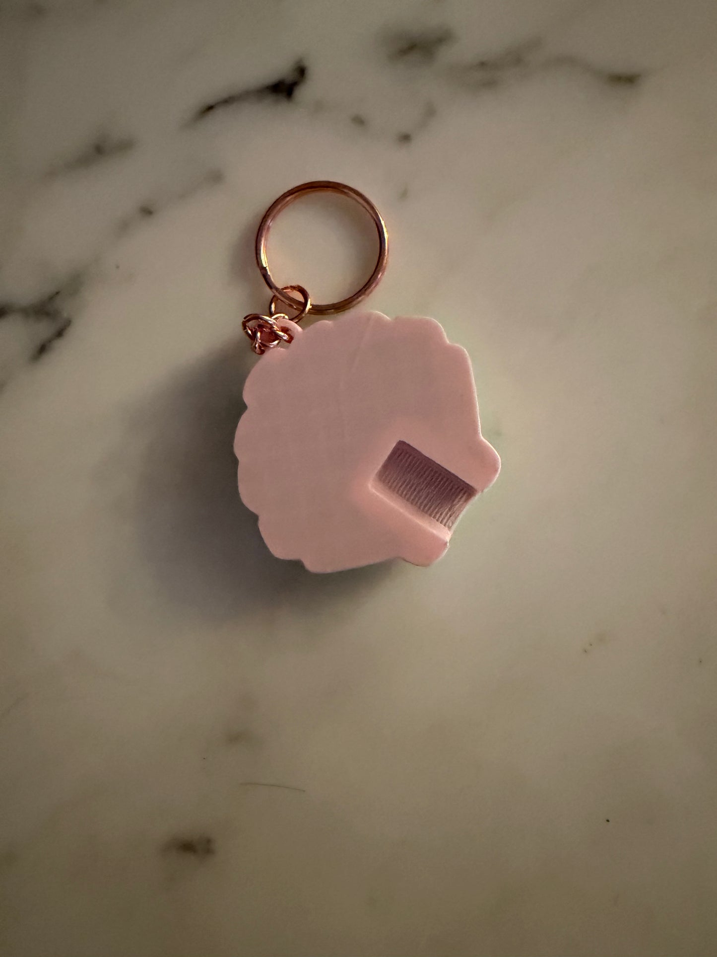 Sea shell can opener